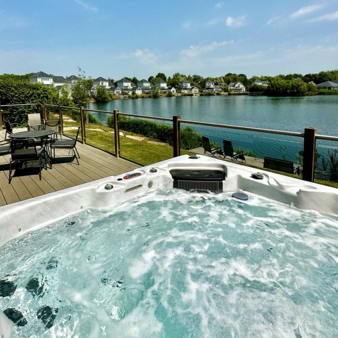 Hot Tub Holidays in the Cotswolds